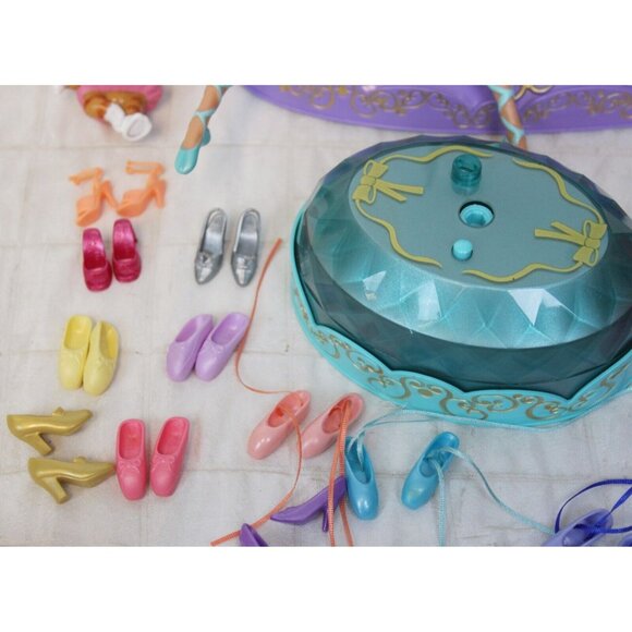 Barbie 12 Dancing Princess Lot Genevieve Isla Hadley Kathleen Prince Derek Shoes - Picture 7 of 13